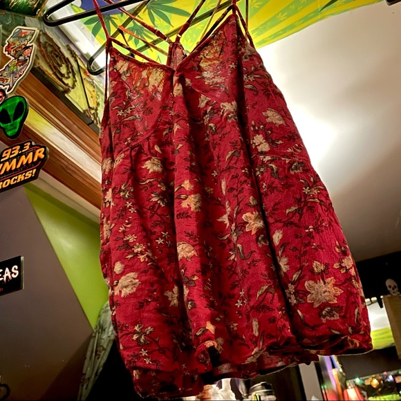 🌼💫🌺 3 Pack of AEO Tanks 🌺💫🌼 - Picture 5 of 16